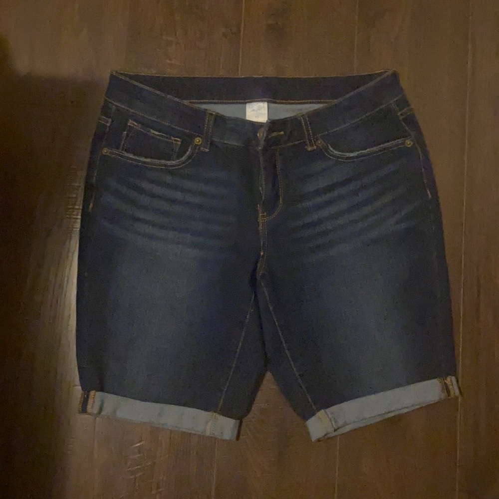 Time and Tru Bermuda size 10